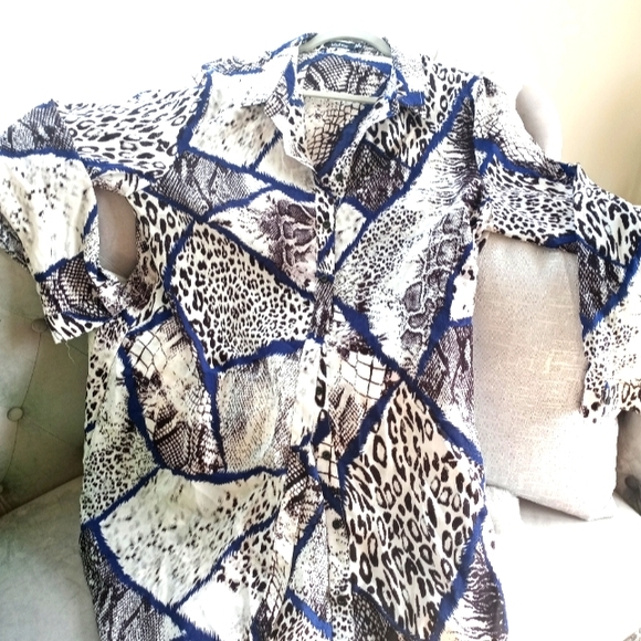Boohoo Tops - Sheer Printed Button Up Blouse by BooHoo